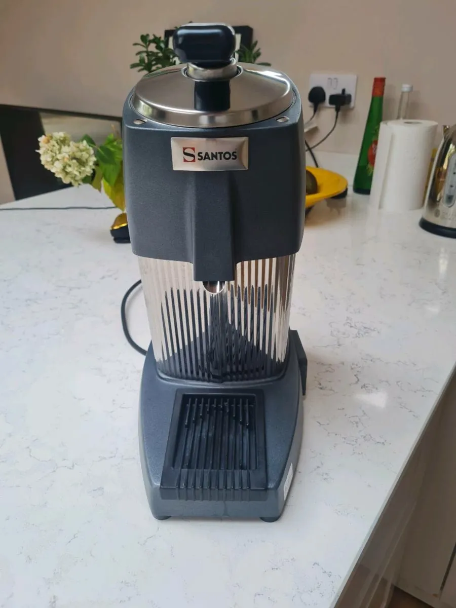 Santos Automatic Citrus Juicer 10 - Image 1