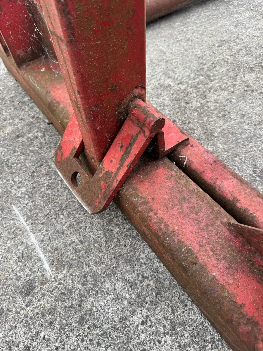 Heavy duty single bale lifter - Image 4