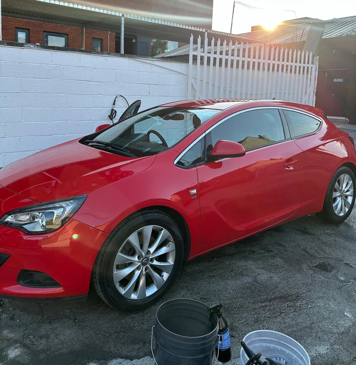Opel Astra 2012 - Image 1