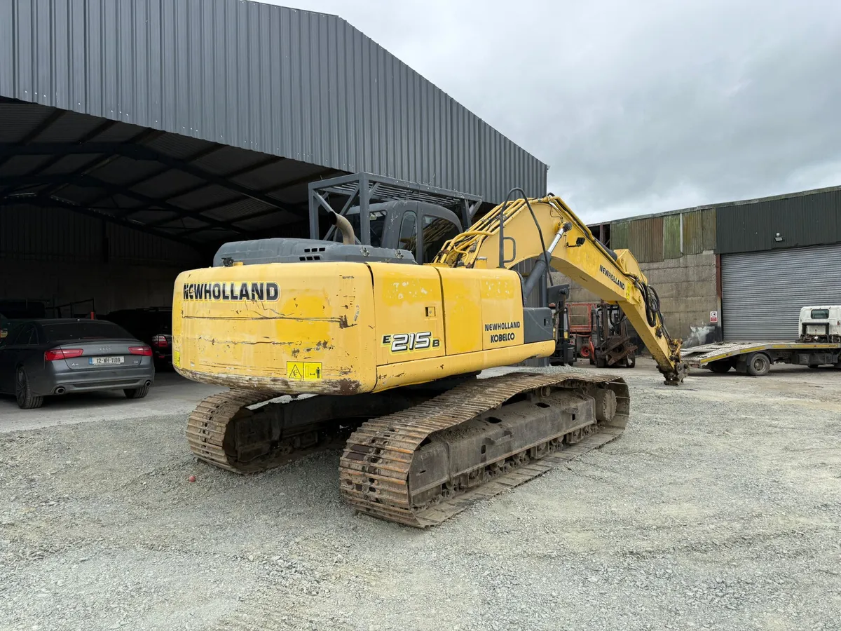 New Holland E125b Digger 21 Ton - Image 1