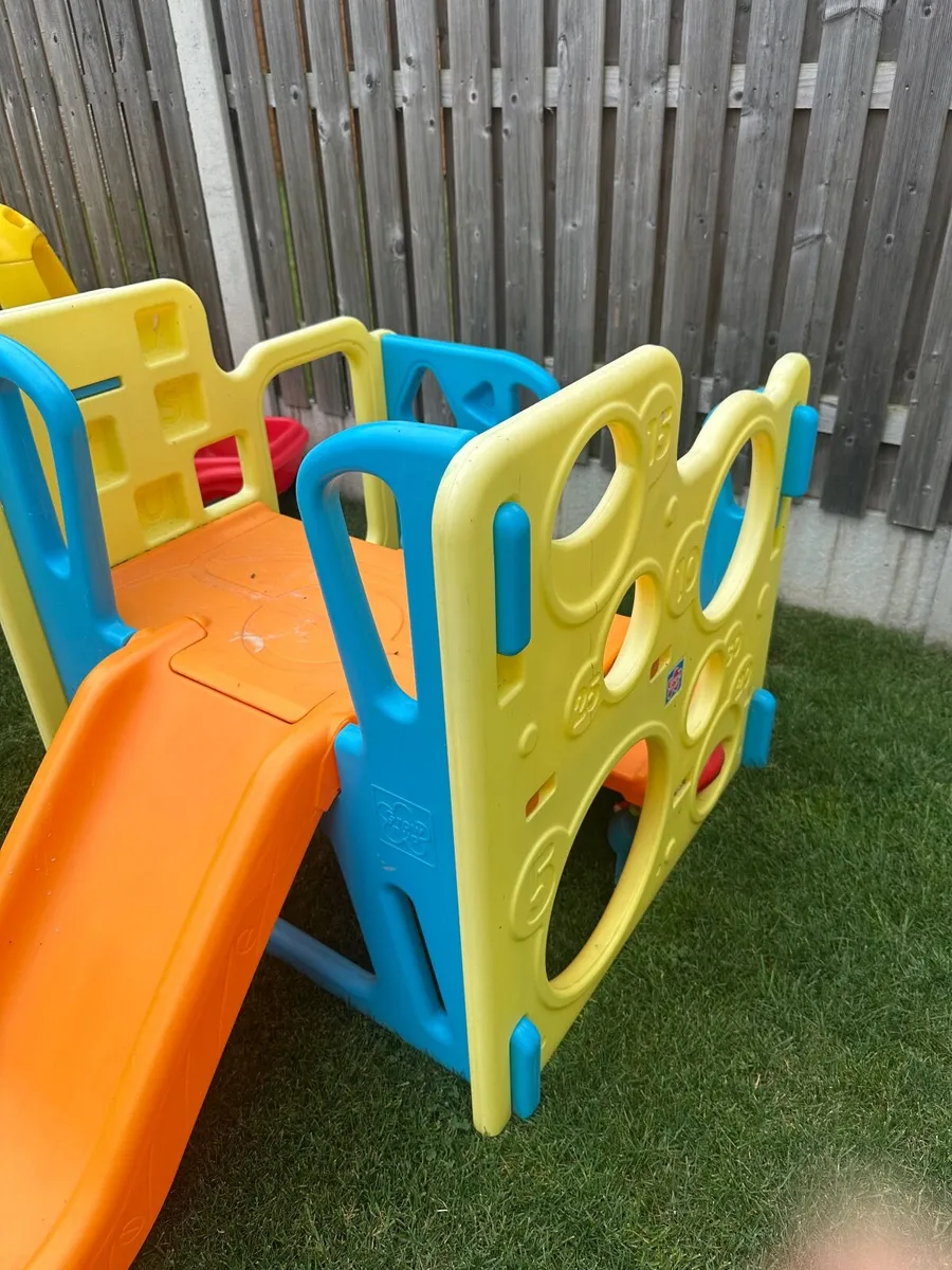 Toddler climbing frame - Image 2
