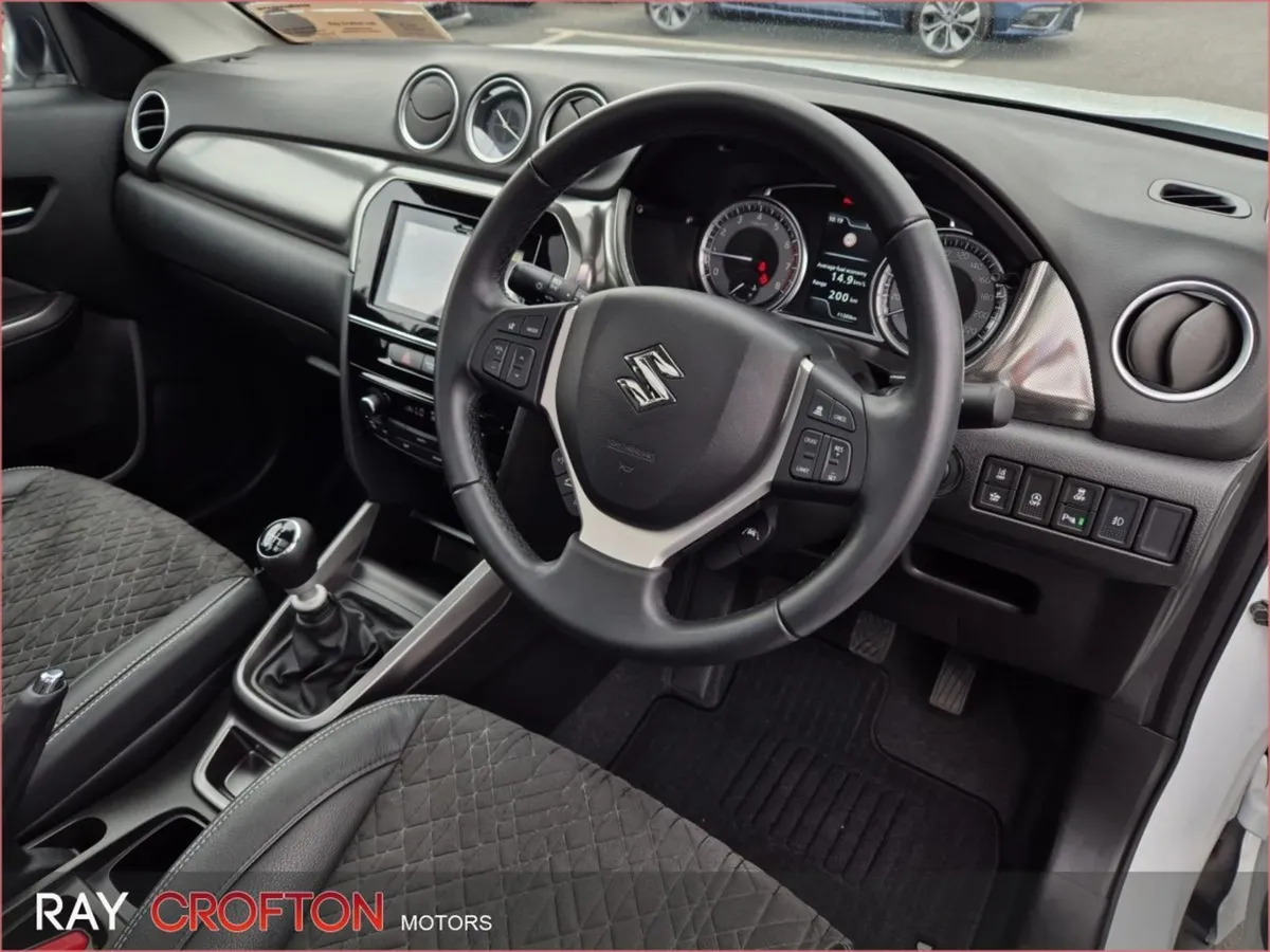 Suzuki Vitara 1.4 Hybrid SZ4 MT - Image 2