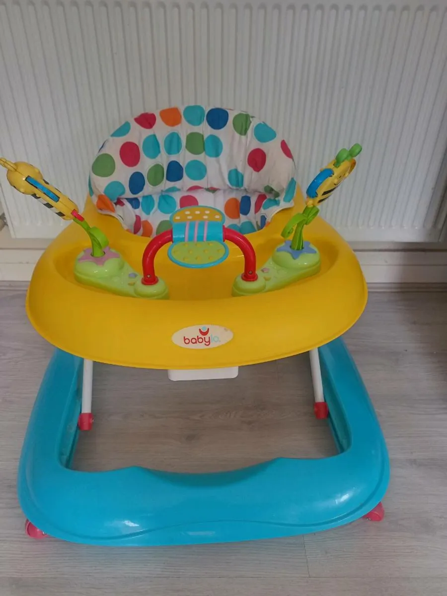 Babylo baby's walker. - Image 1