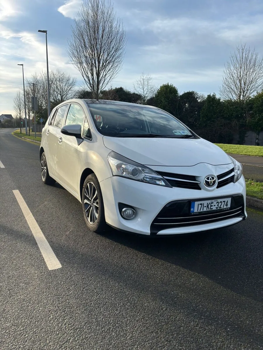 Car - Image 1