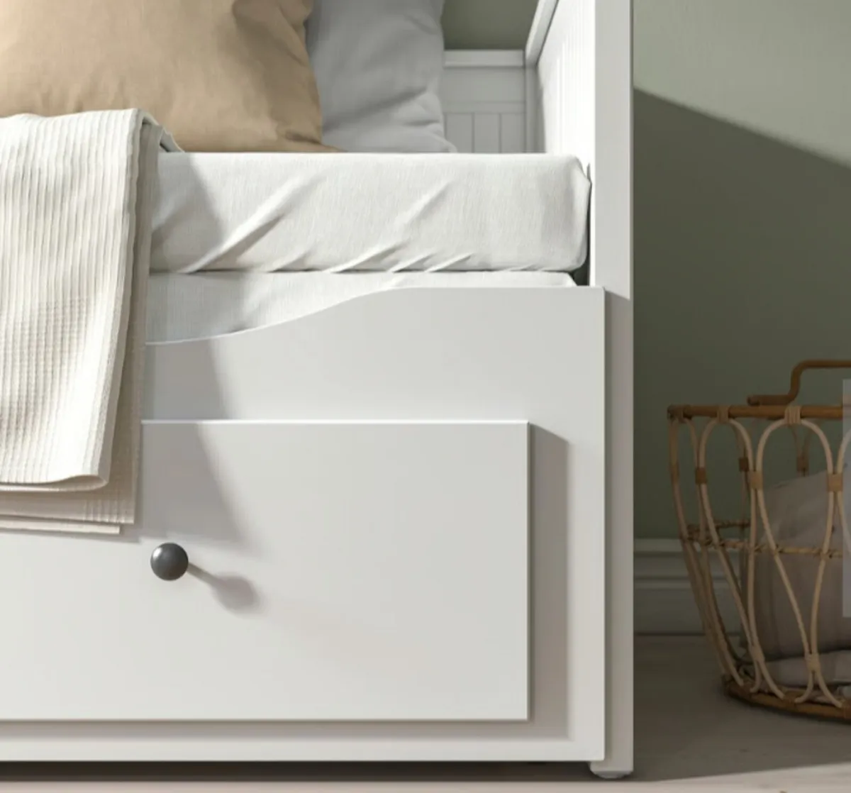 IKEA Hemnes Day Bed - Image 4