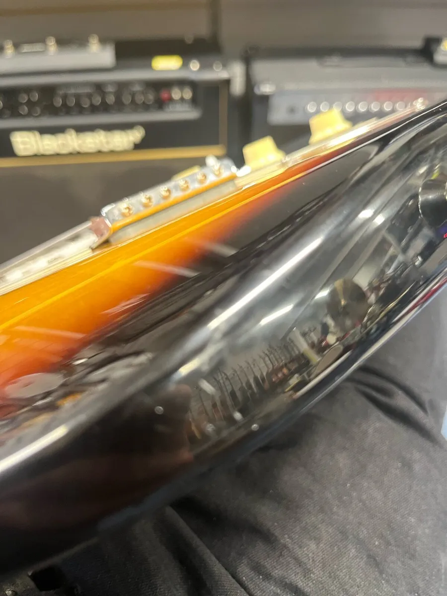 Squier Stratocaster - Image 4