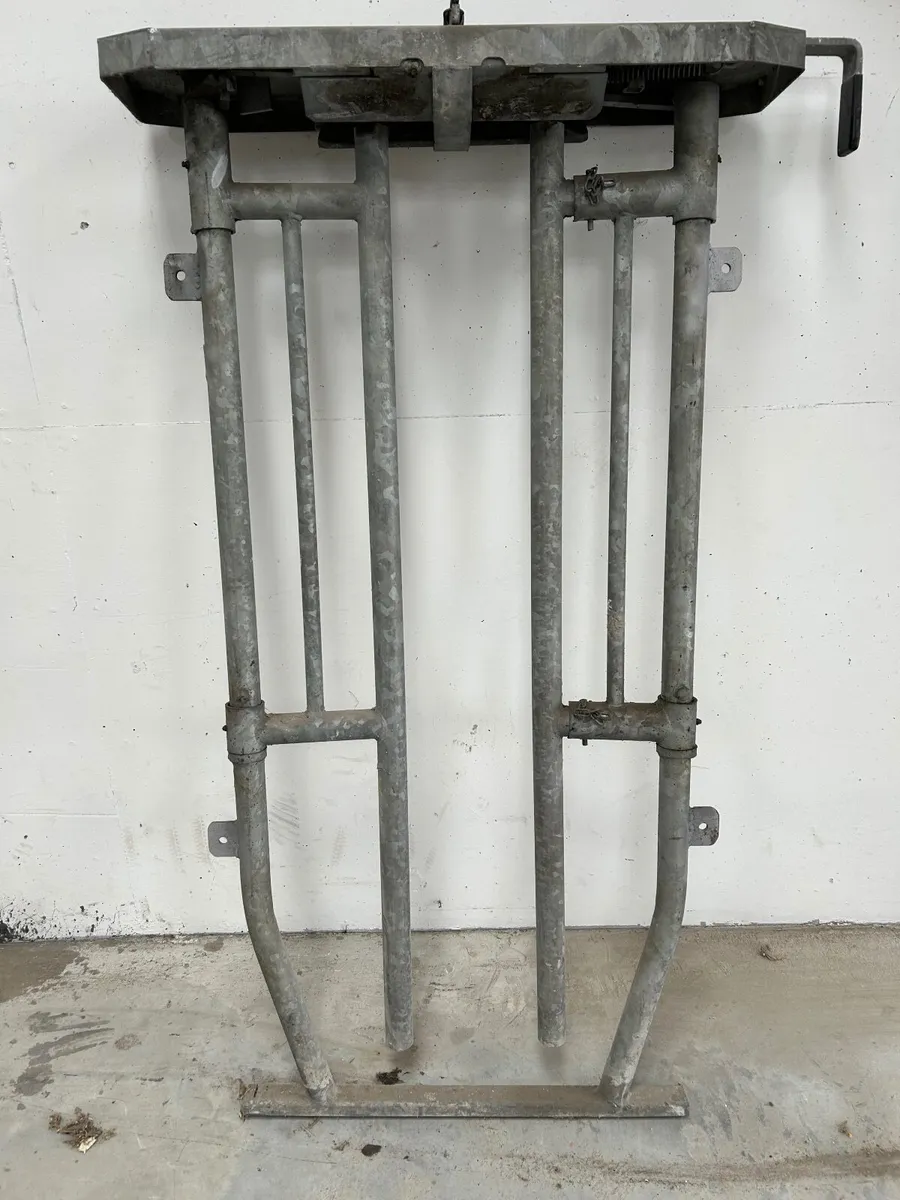 Farm items - Image 1