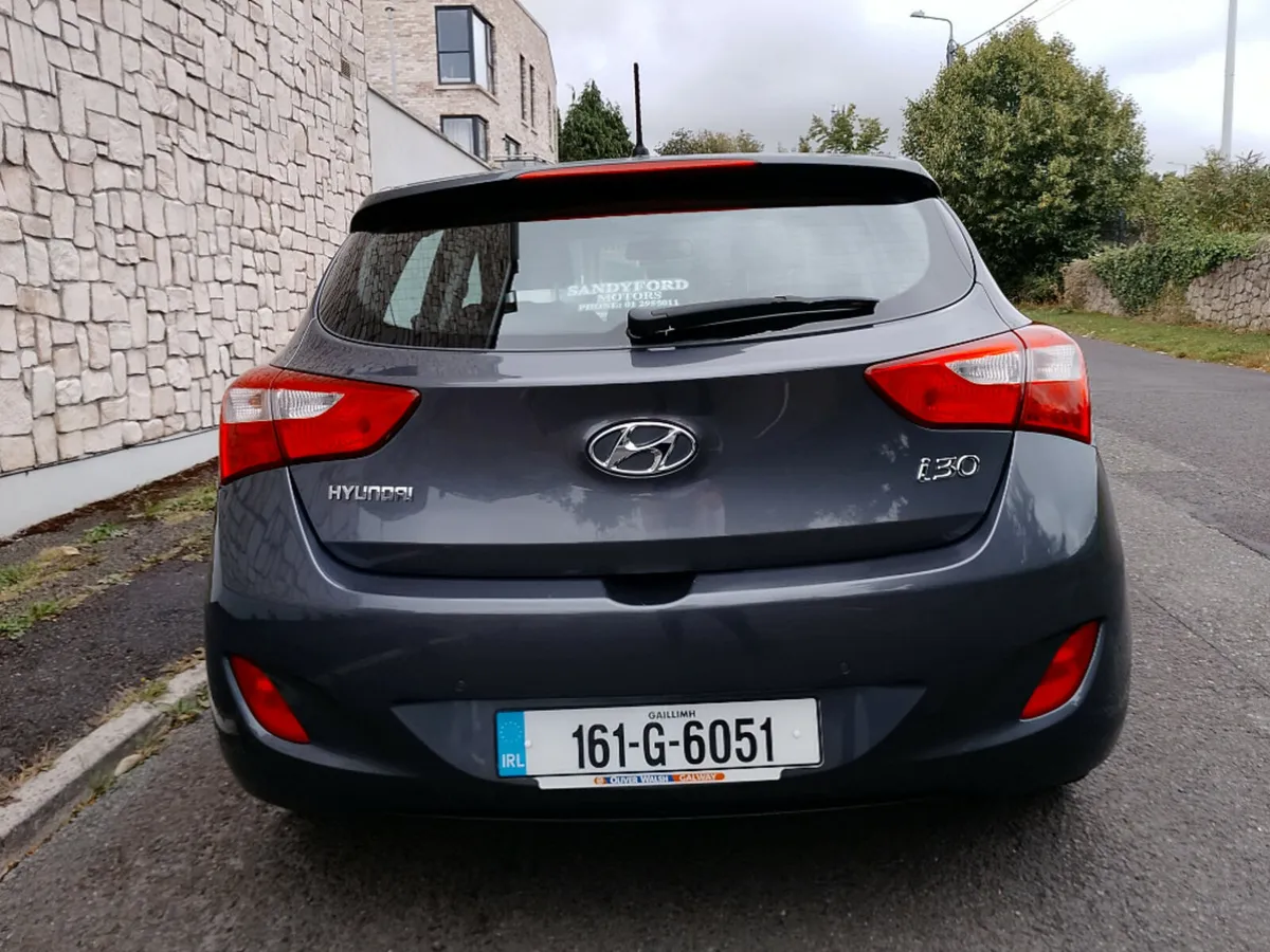 Hyundai i30 SE B/D 110PS 5DR - Image 4