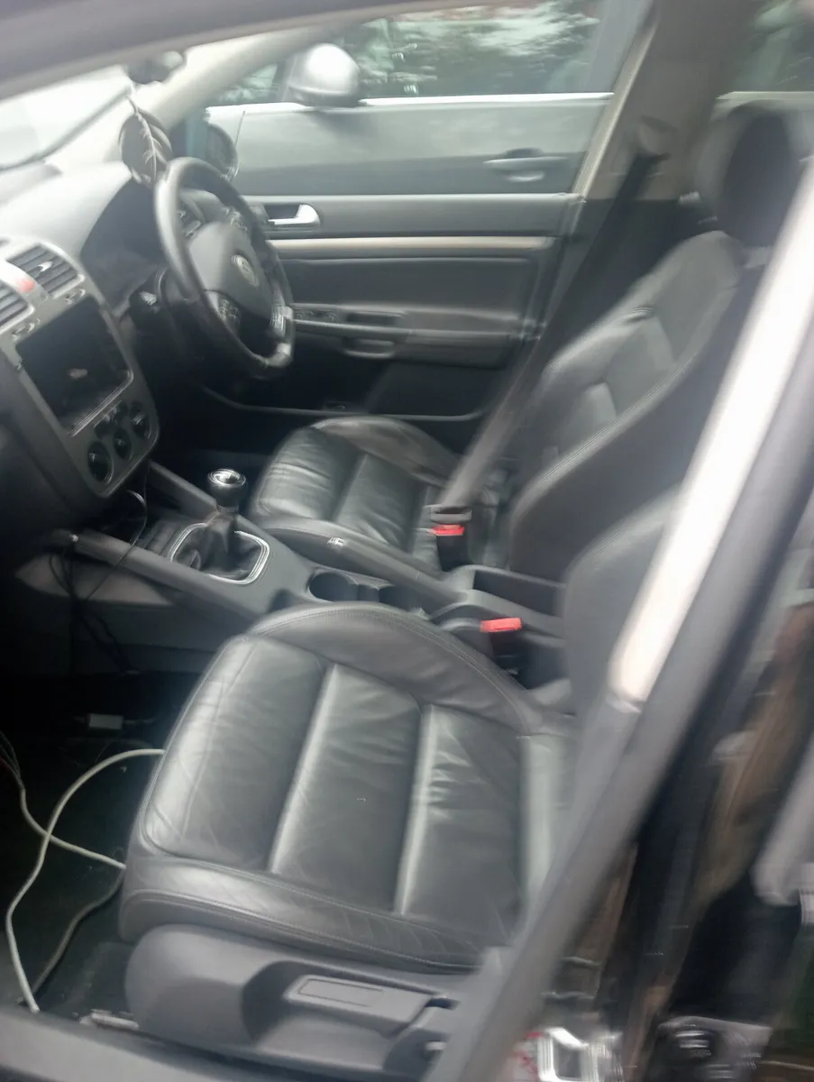 Golf  07 1.9 TDI bxe for parts - Image 2