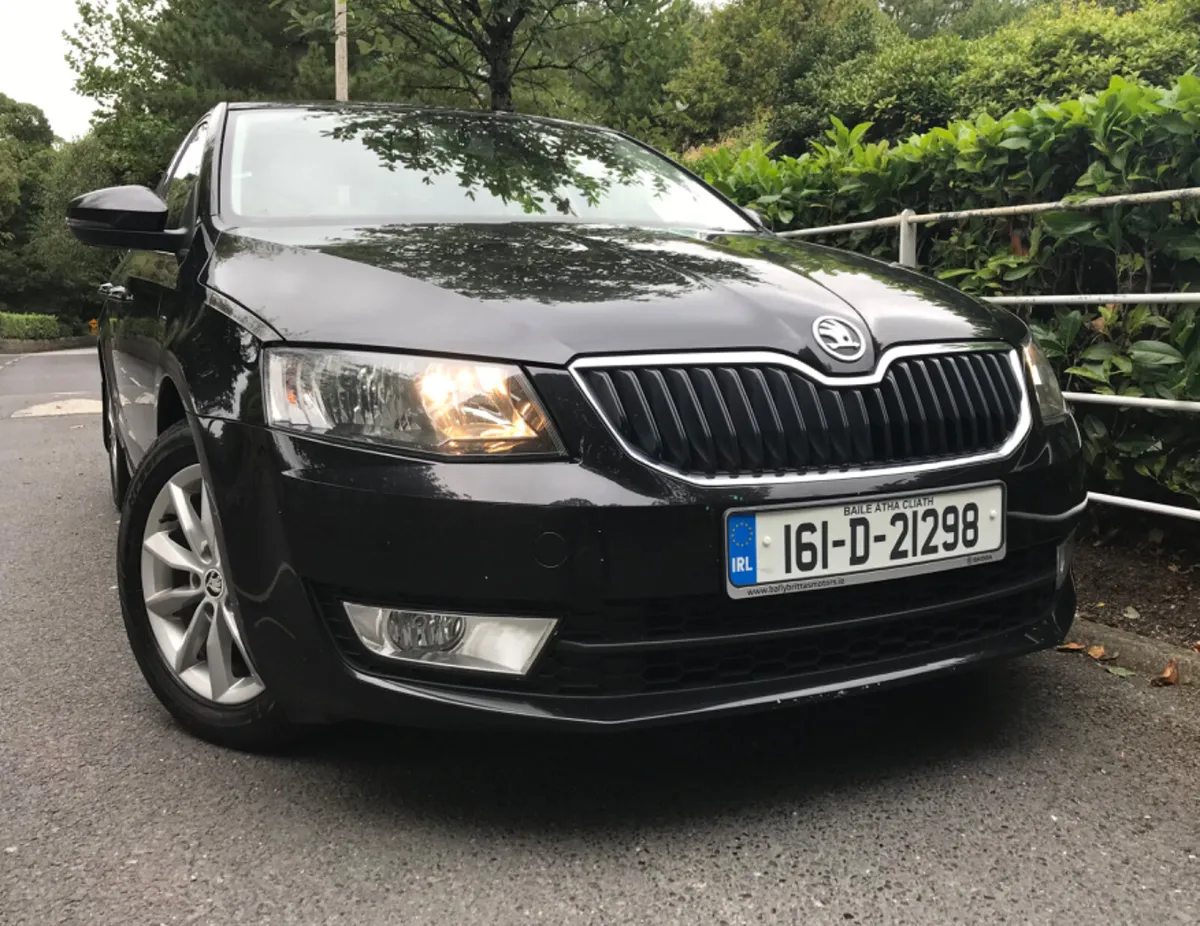 Skoda Octavia Automatic DSG 1.6TDI 110HP HI SPEC - Image 2