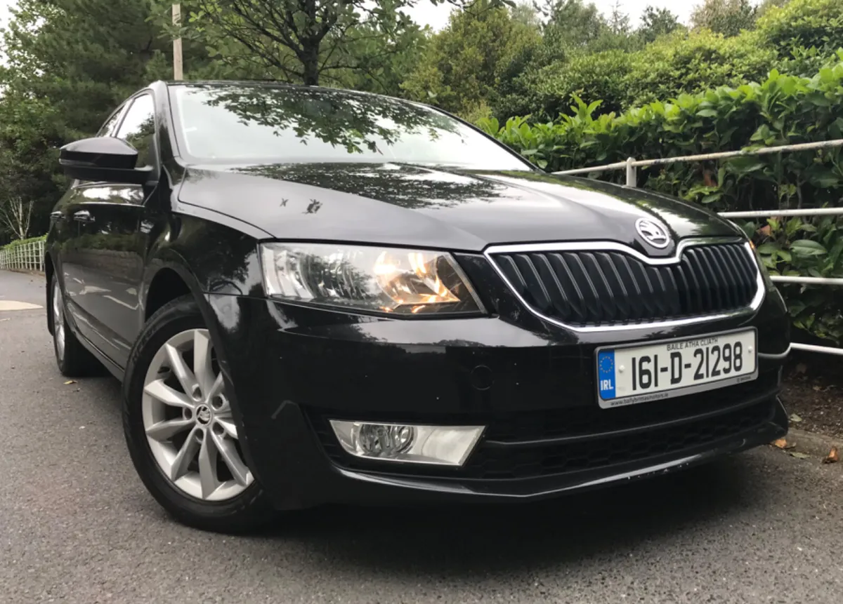 Skoda Octavia Automatic DSG 1.6TDI 110HP HI SPEC - Image 1