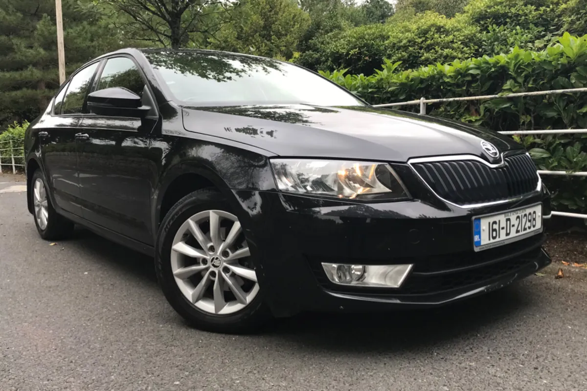 Skoda Octavia Automatic DSG 1.6TDI 110HP HI SPEC - Image 3