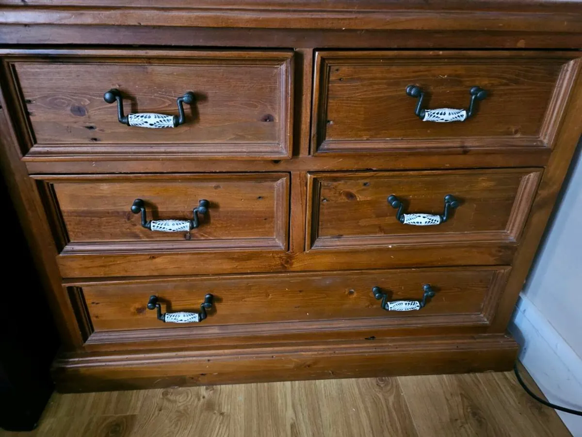 Chest of drawers - Image 3