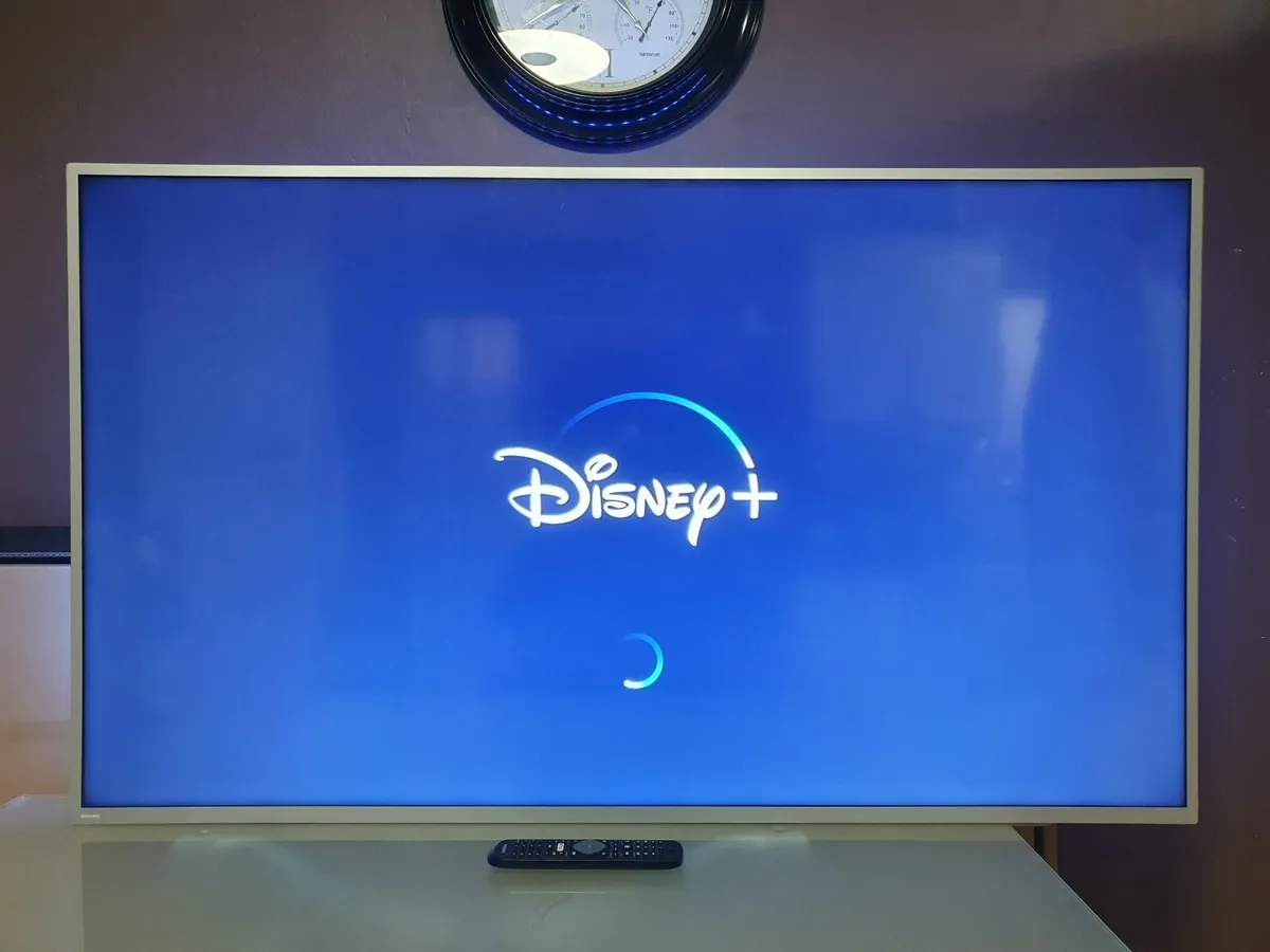 58" Philips Ambilight 4k HDR Smart LED Android TV - Image 4