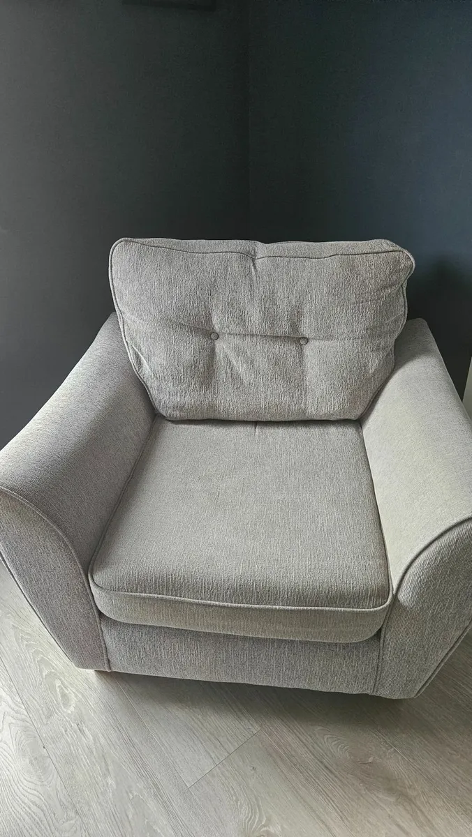 A single seater - Image 3