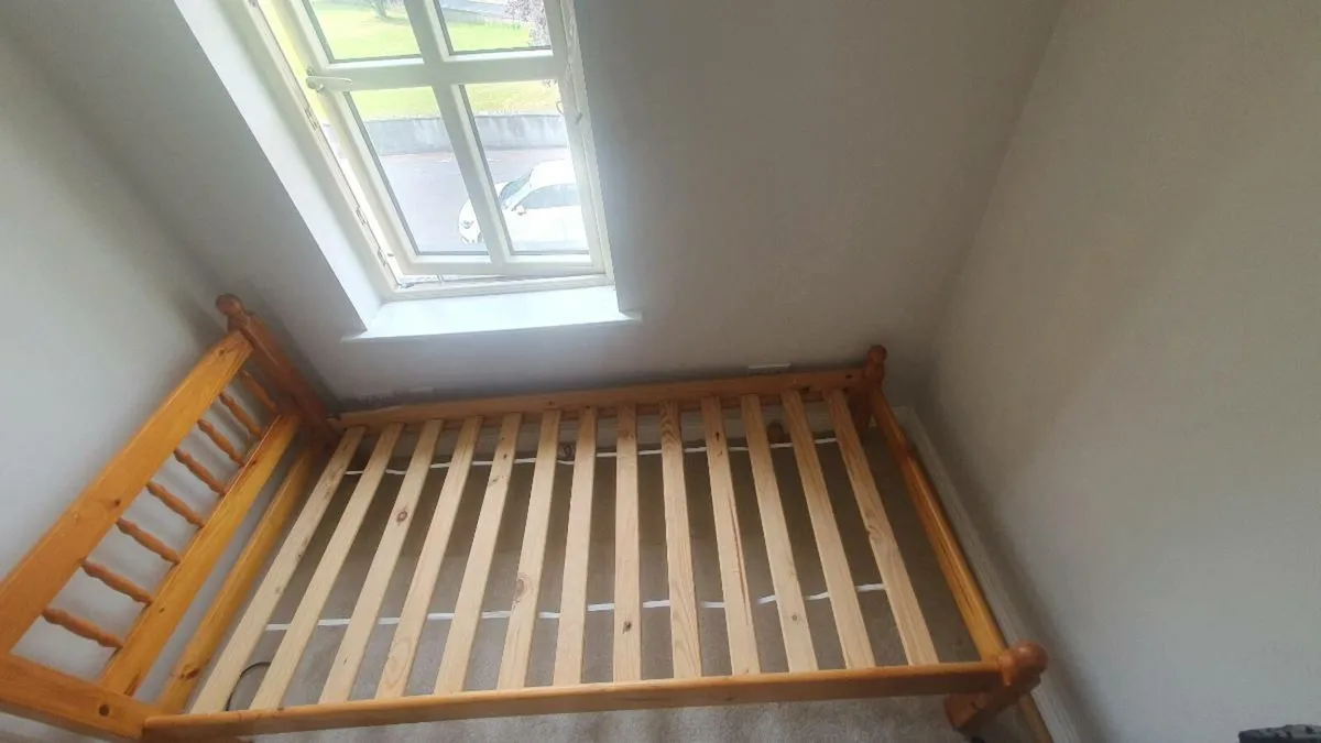 Single bed wooden like new - Image 2