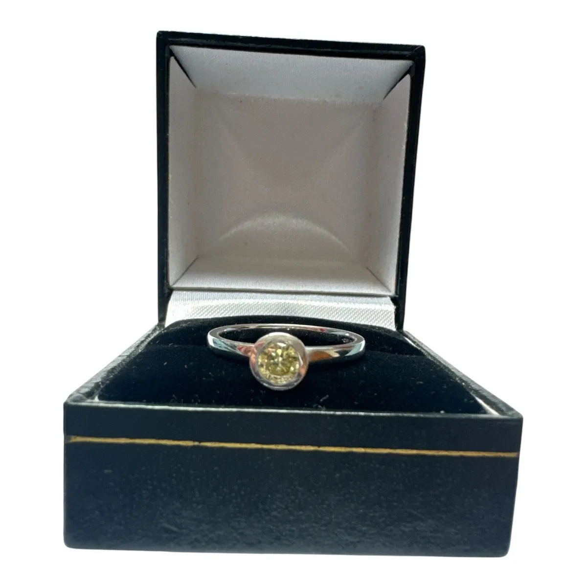 Diamond Ring - Image 3