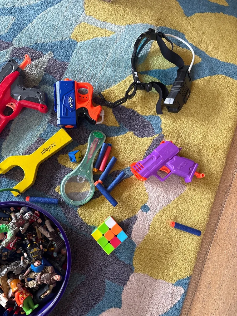 Toys - Image 4