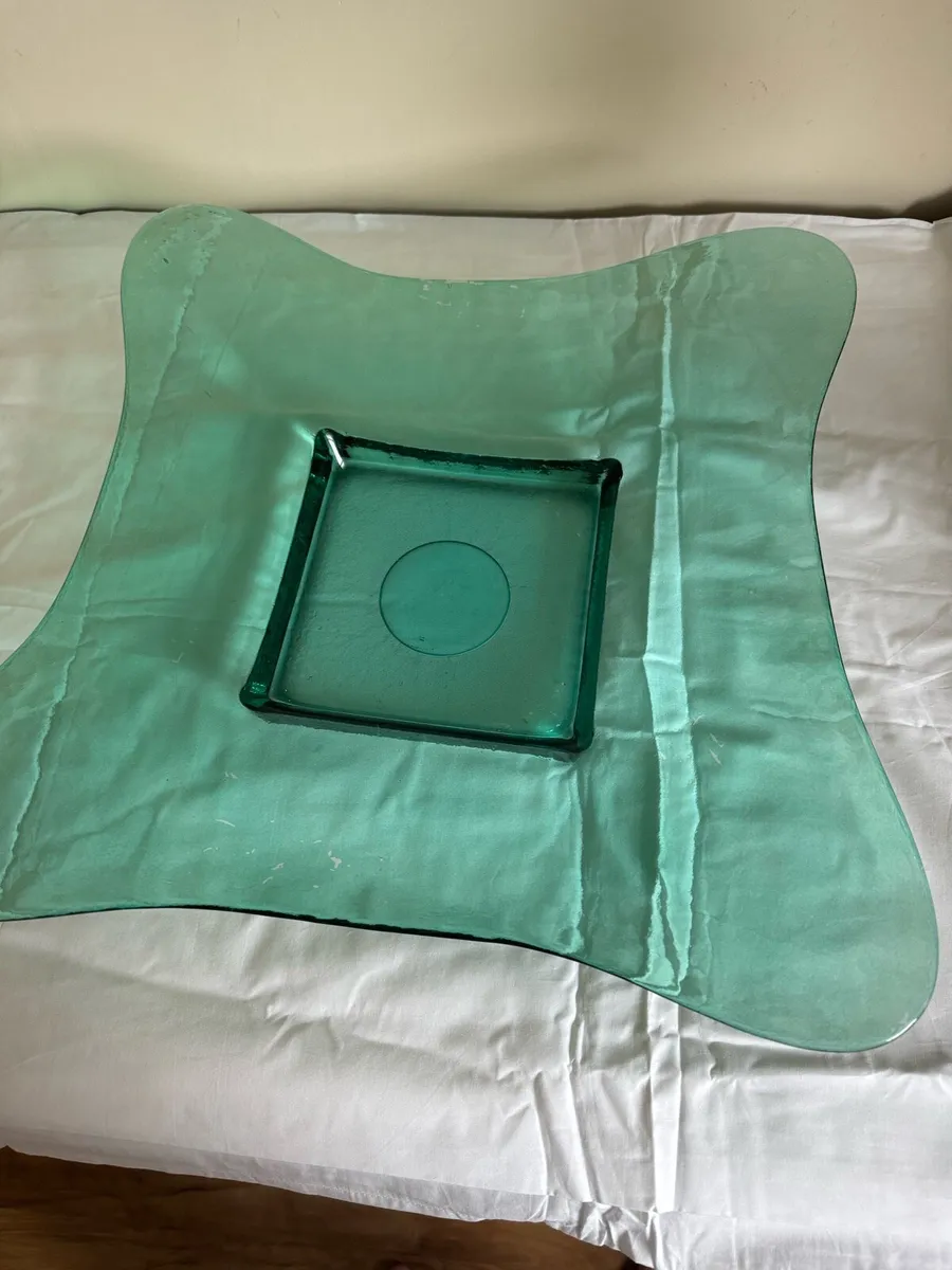 Green extra large decorative bowl - Image 1