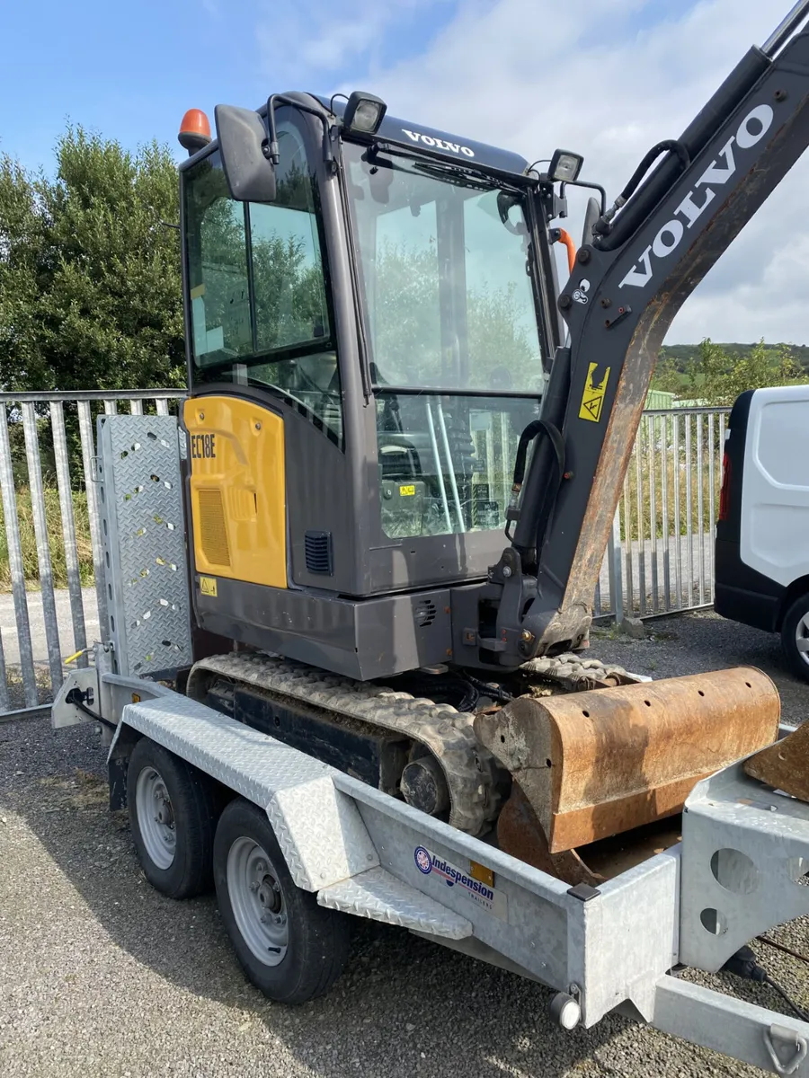 2019 1.8 Tonne Volvo digger - Image 2