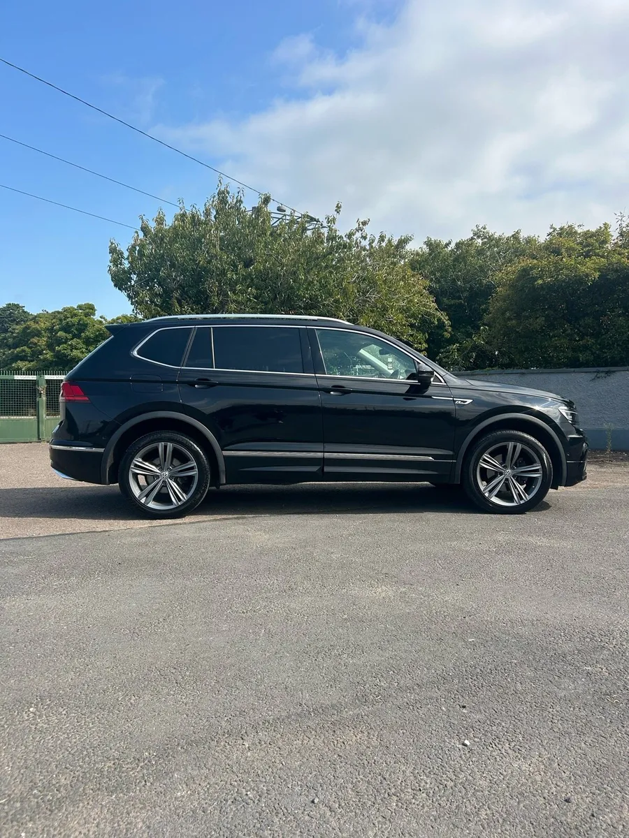 VW R Line Tiguan AllSpace - Image 1