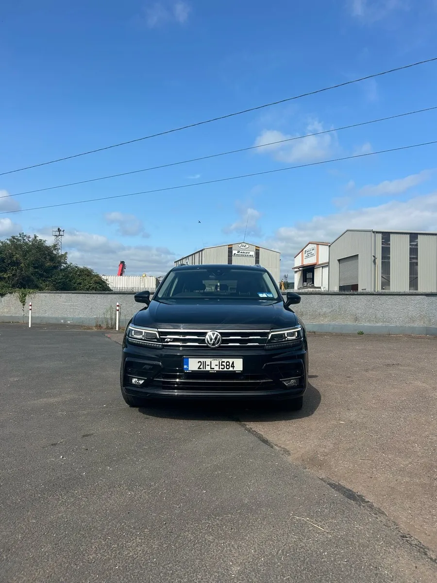 VW R Line Tiguan AllSpace - Image 3