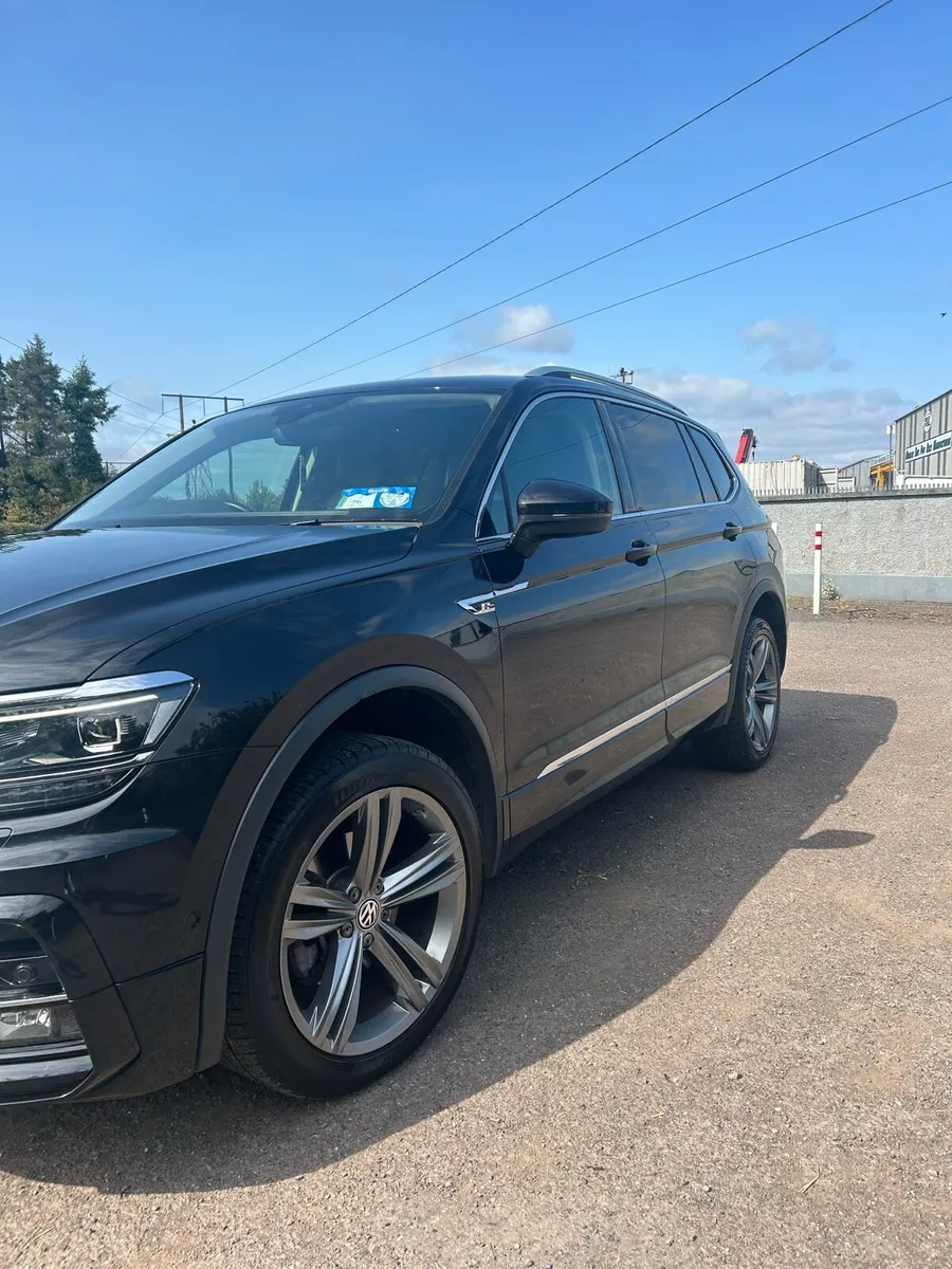 VW R Line Tiguan AllSpace - Image 4
