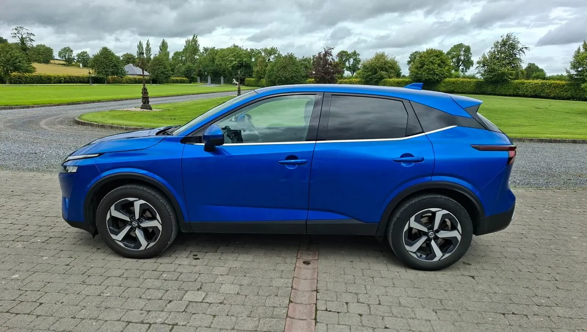 Nissan Qashqai 2022 SV Premium - Image 3