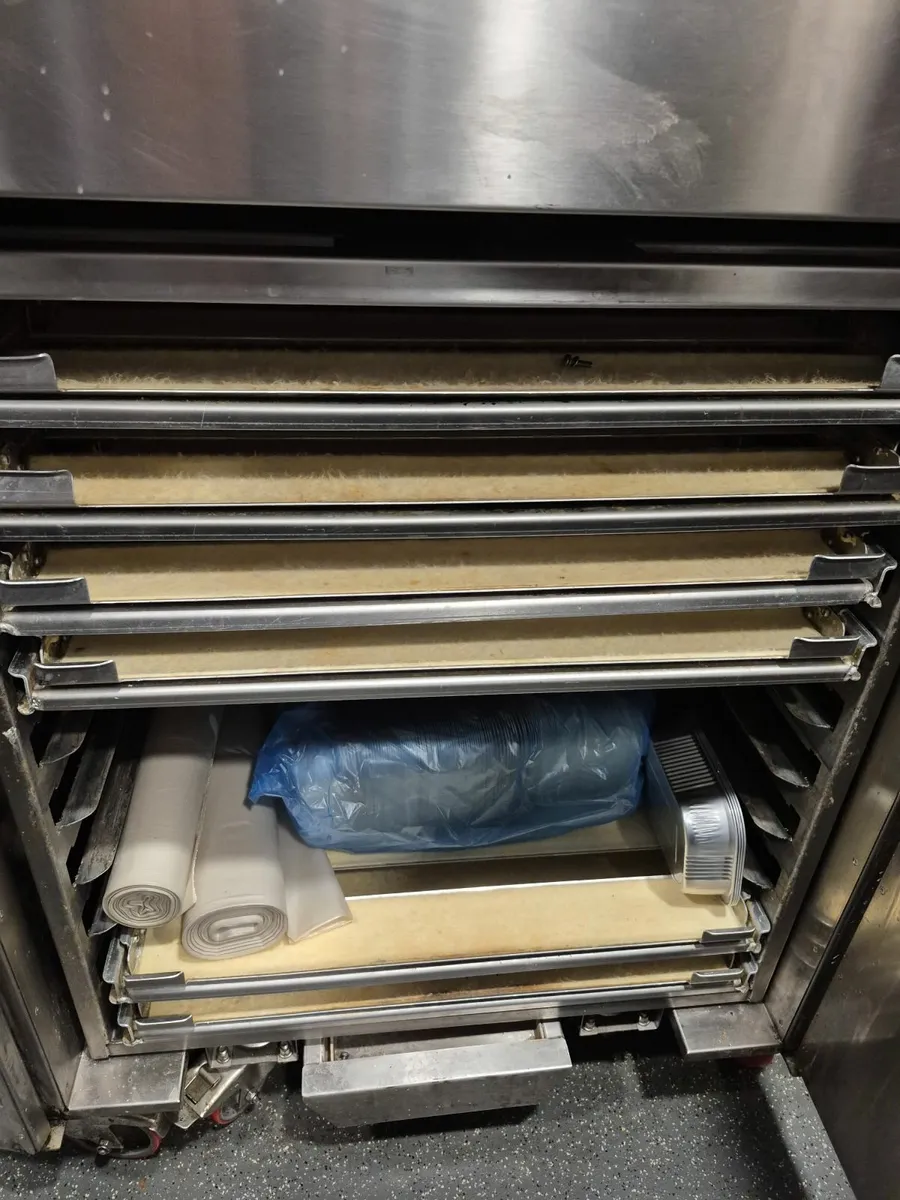 DOUGHNUT FRYER with underbuilt proofer - Image 4