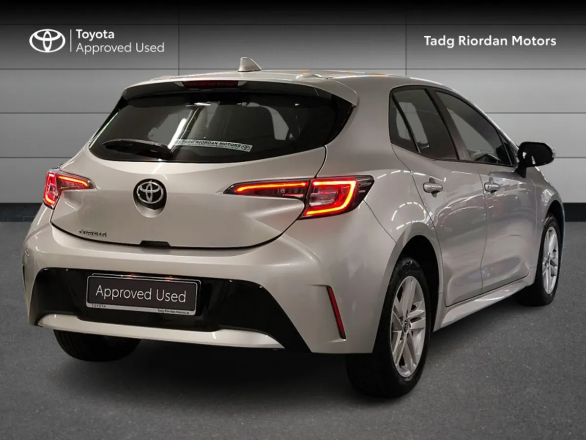 Toyota Corolla 1.2T LUNA H/B - Image 2
