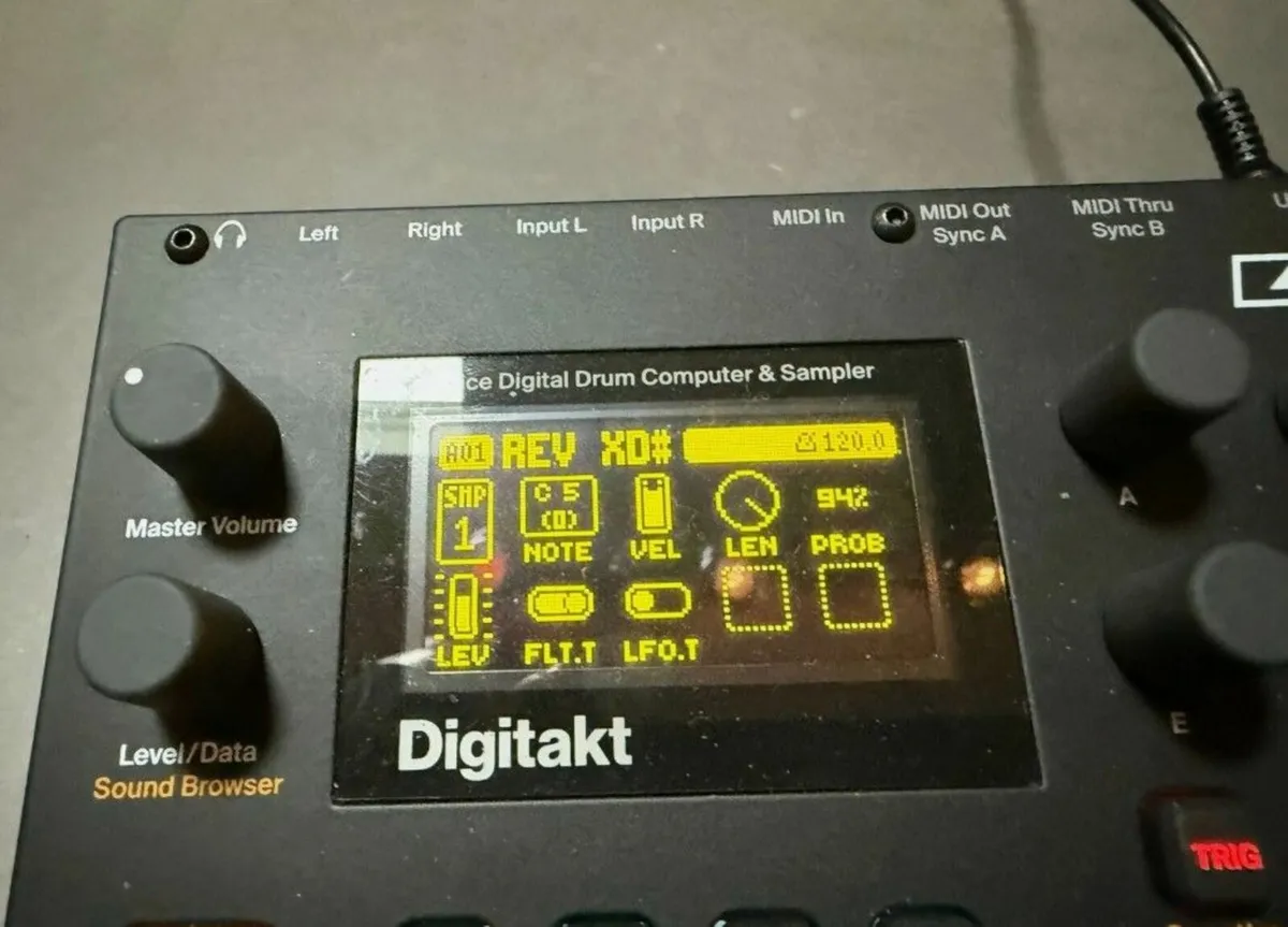 Elektron Digitakt 8 voice digital drum computer - Image 2
