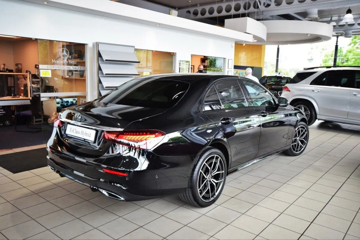 Mercedes-Benz E-Class E300de AMG Night Pack 316bh - Image 4