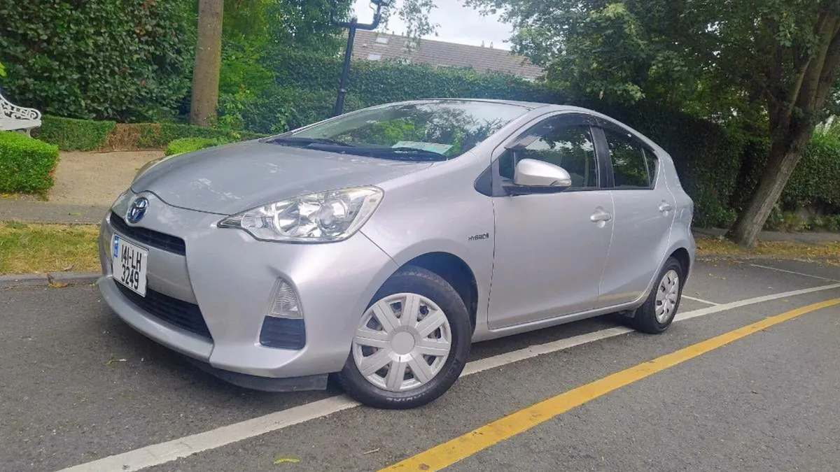 TOYOTA AQUA HYBRID~TAX & BRAND NEW NCT 10/26=€6950 - Image 4
