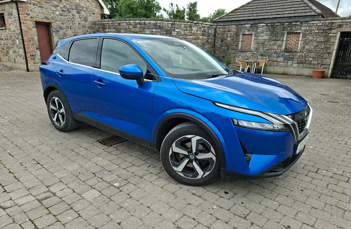 Nissan Qashqai 2022 SV Premium - Image 1