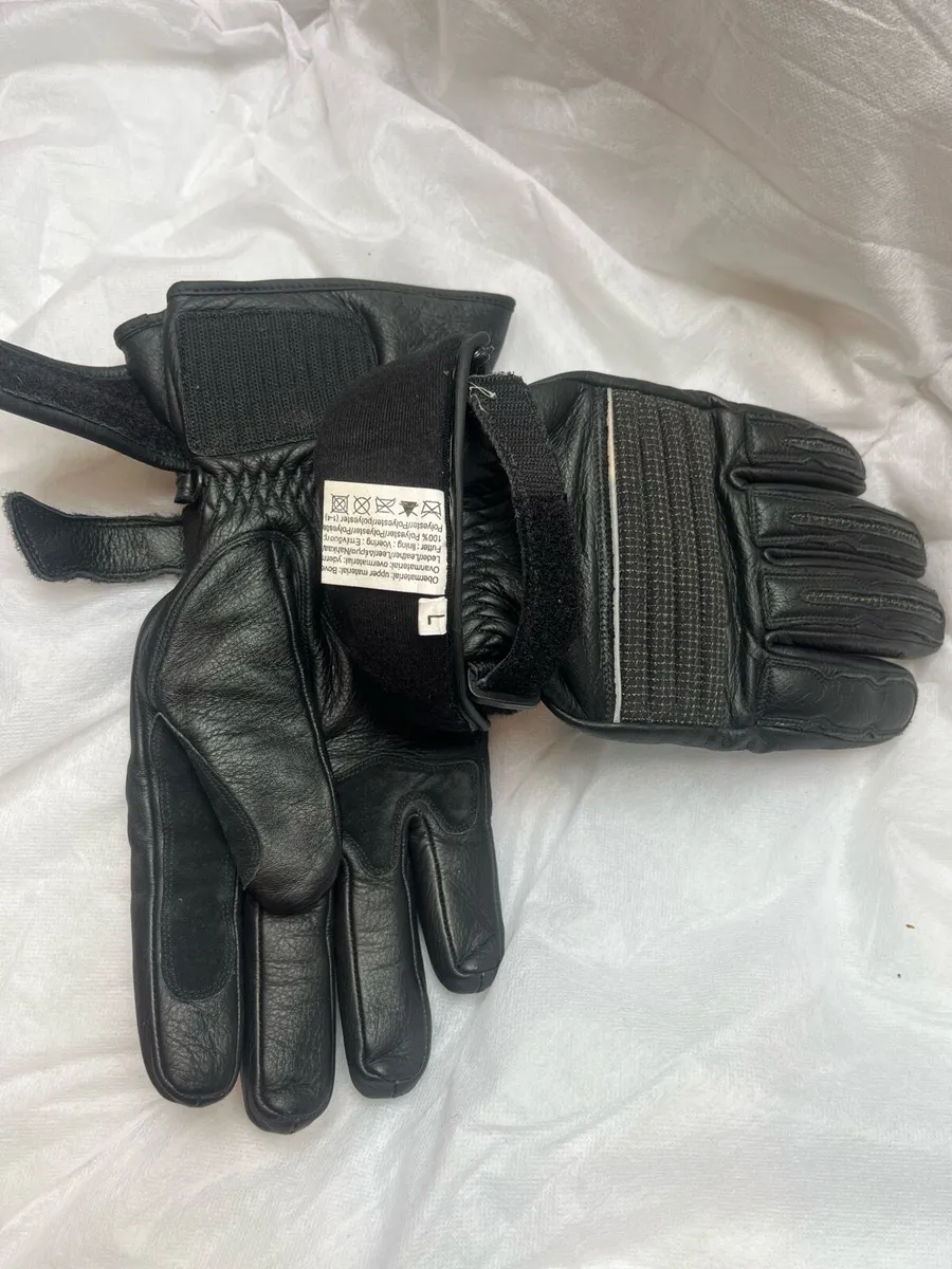 Motorbike Gloves Size Large - Image 3
