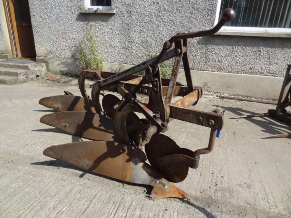 Massey Ferguson 3 Furrow Conventional Plough - Image 1