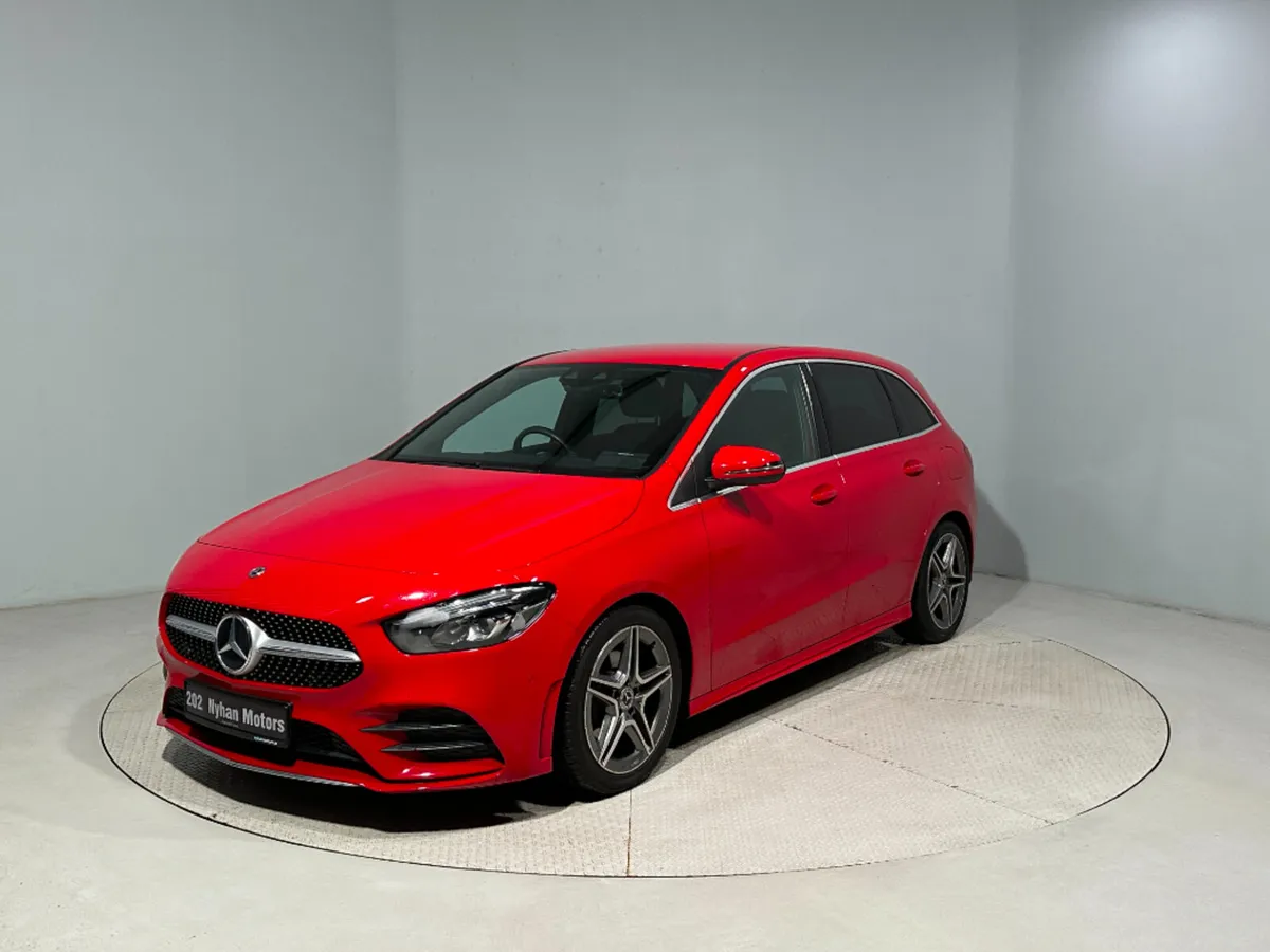 Mercedes-Benz B-Class B180 AMG Line Executive - Image 3