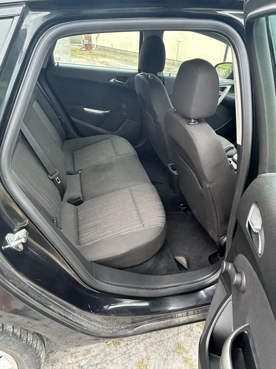 Opel Astra - Image 4