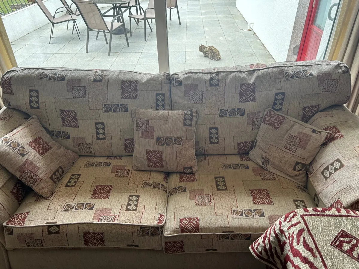 Couch - Image 2