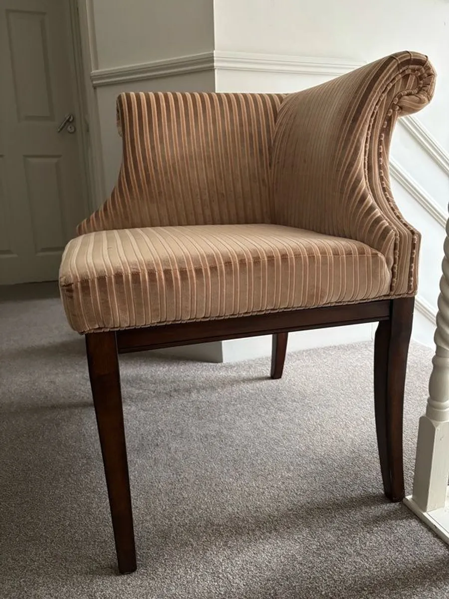 Mindy Brown Corner Chair - Image 2