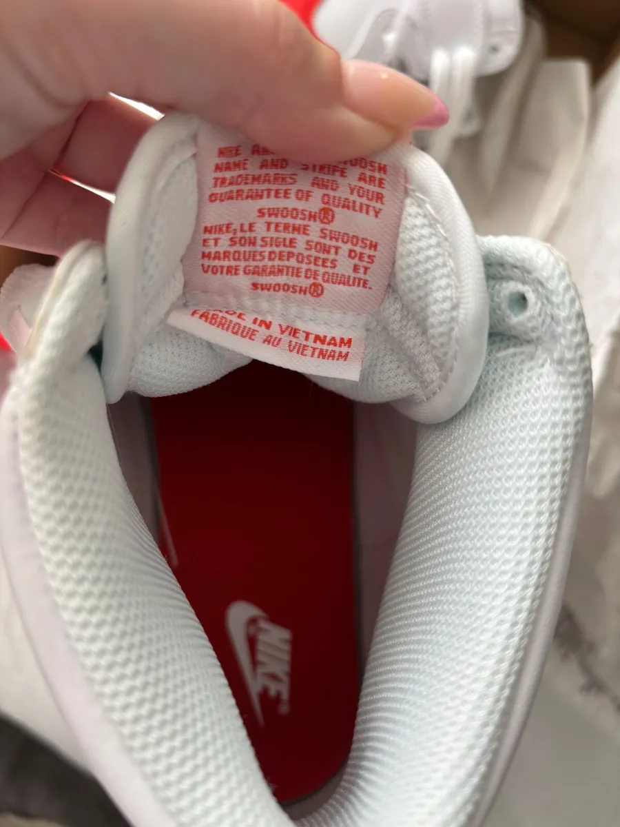 Red and White Nike Dunk High (GS) - Image 2