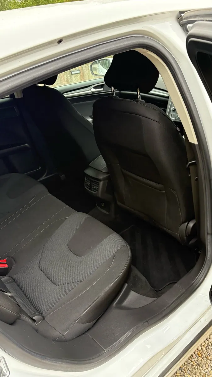 Ford Mondeo 2l diesel - Image 4