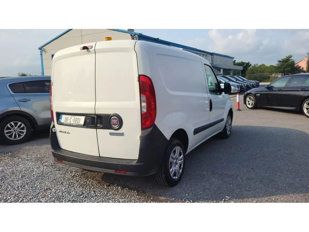 Fiat Doblo Cargo SWB 1.3 95HP E6 Mjii 2DR - Image 3