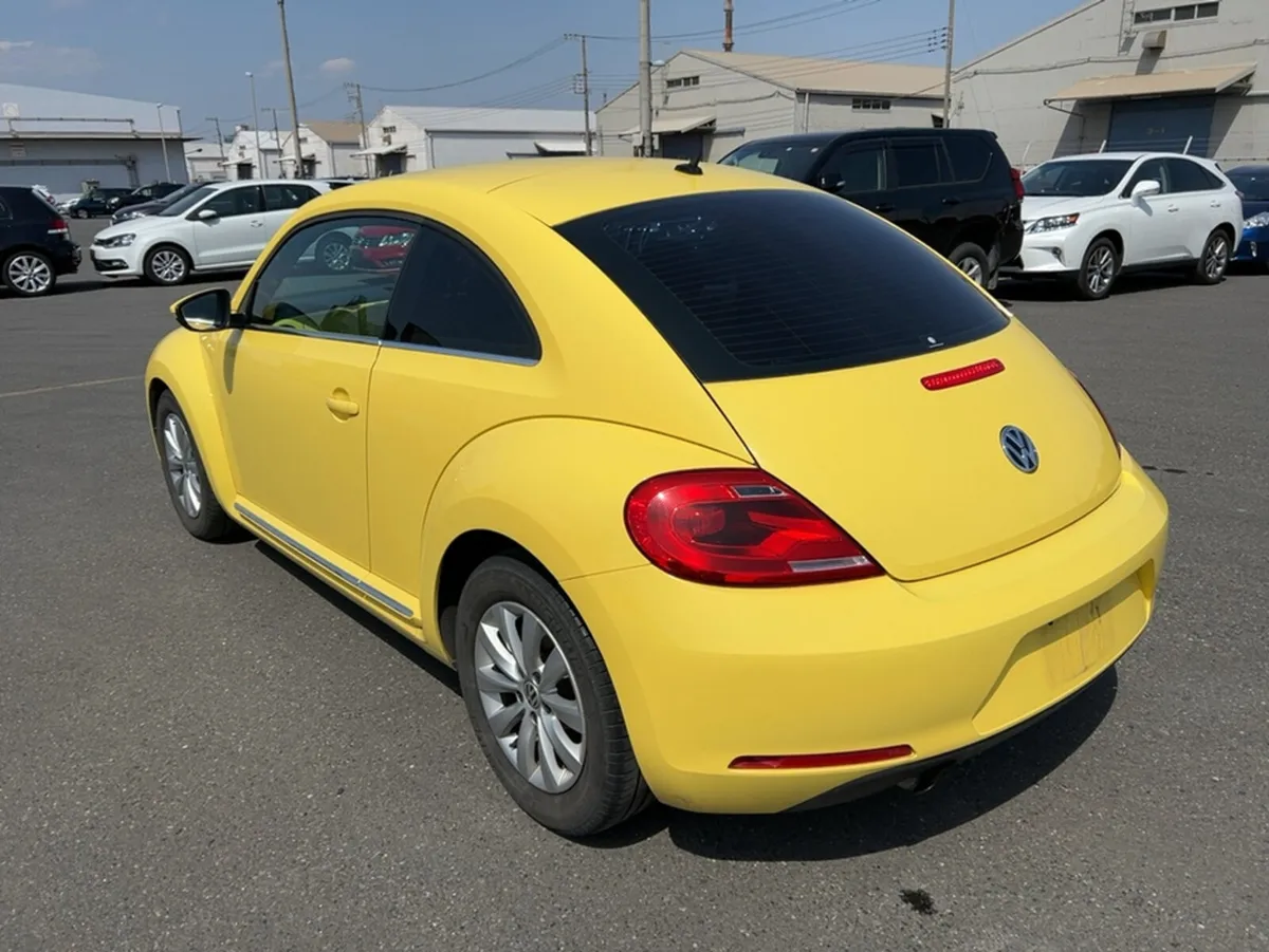 Volkswagen Beetle 1.2 PETROL AUTOMATIC - Image 2