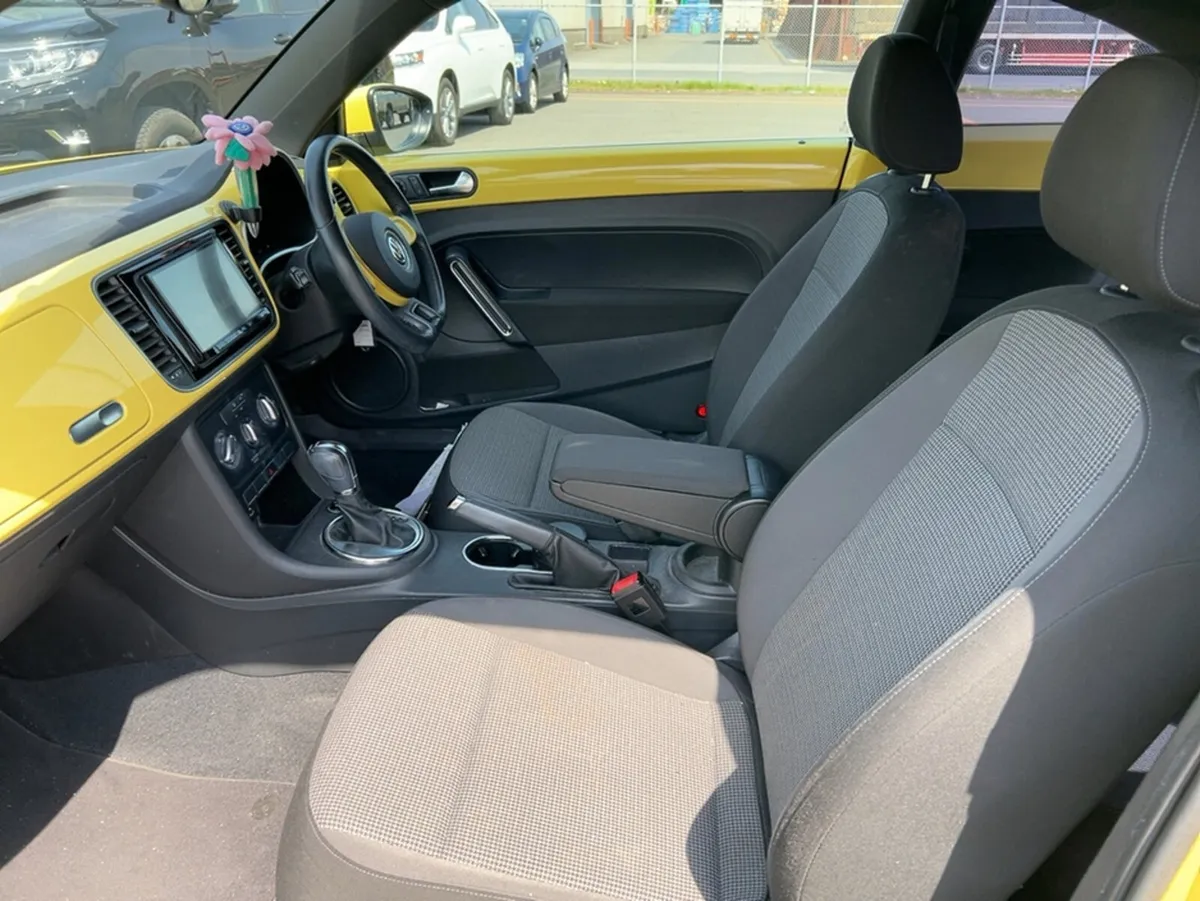 Volkswagen Beetle 1.2 PETROL AUTOMATIC - Image 3