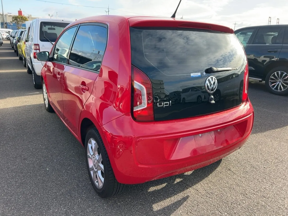 Volkswagen up! 1.0 PETROL AUTOMATIC 5DR - Image 2