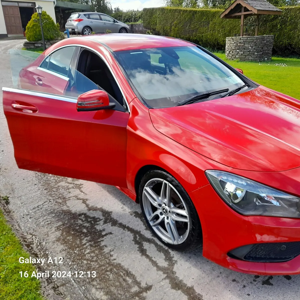 Mercedes-benz - Image 2
