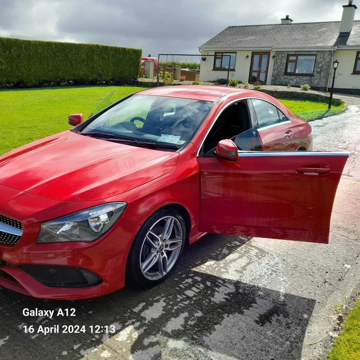 Mercedes-benz - Image 3