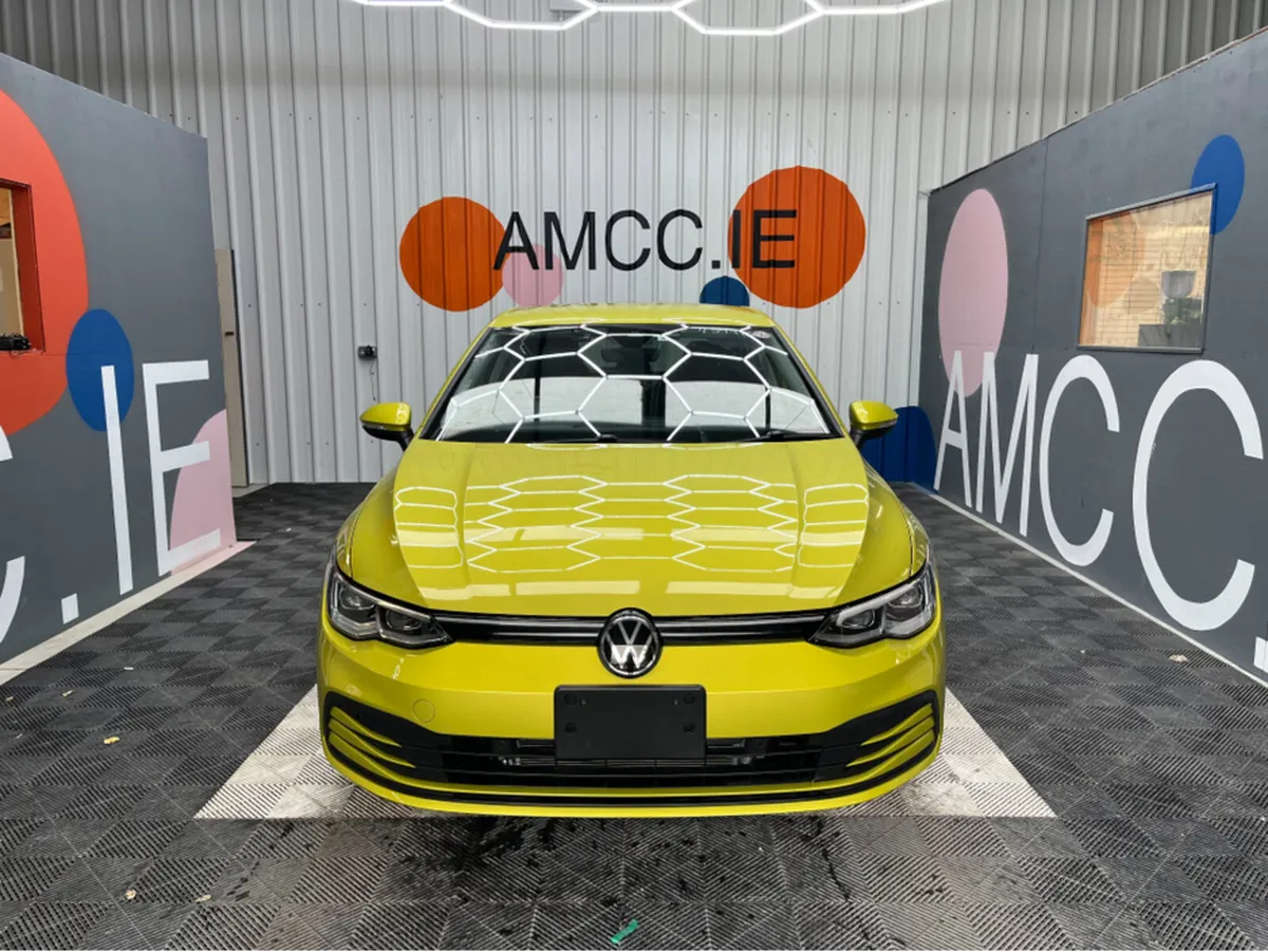 Volkswagen Golf 1.0 ETSI ACTIVE / 25k KMs / REVERS - Image 2