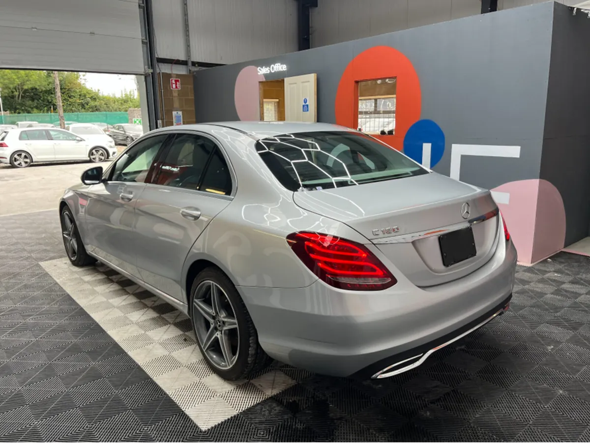 Mercedes-Benz C-Class C180 / 38k KMs / HEATED SEAT - Image 4